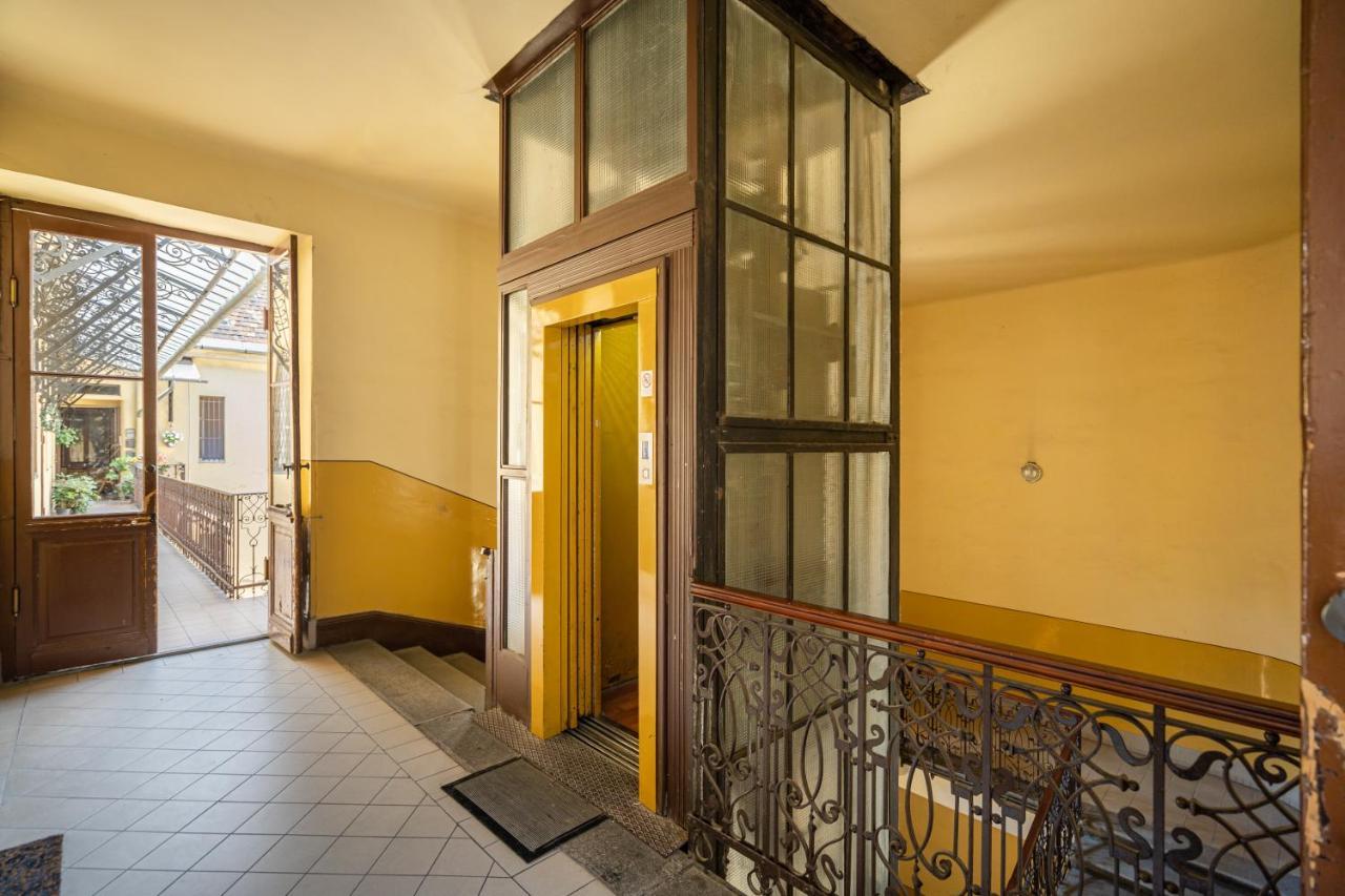 Apartman Sky Way *